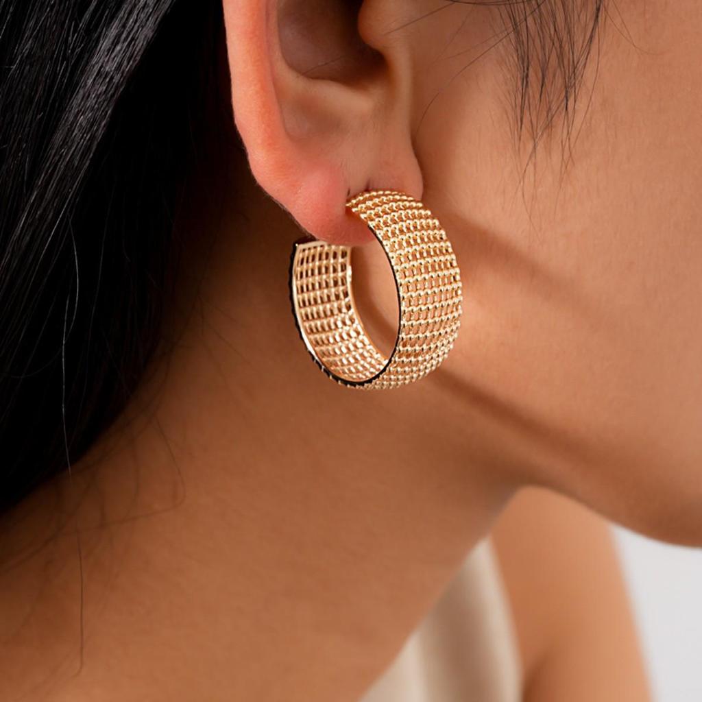 Elegant Hollow Mesh Stud Earrings: High-End Luxury & Unique Design for Women