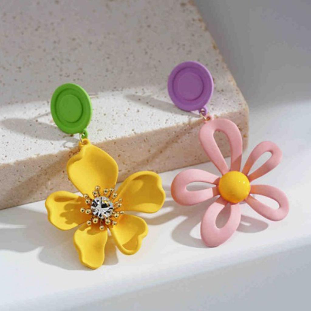 2pcs Summer Collection Flower Dangle Earrings Jewelry for Women with Hypoallergenic Plant Elements Style Stud Earrings Gifts