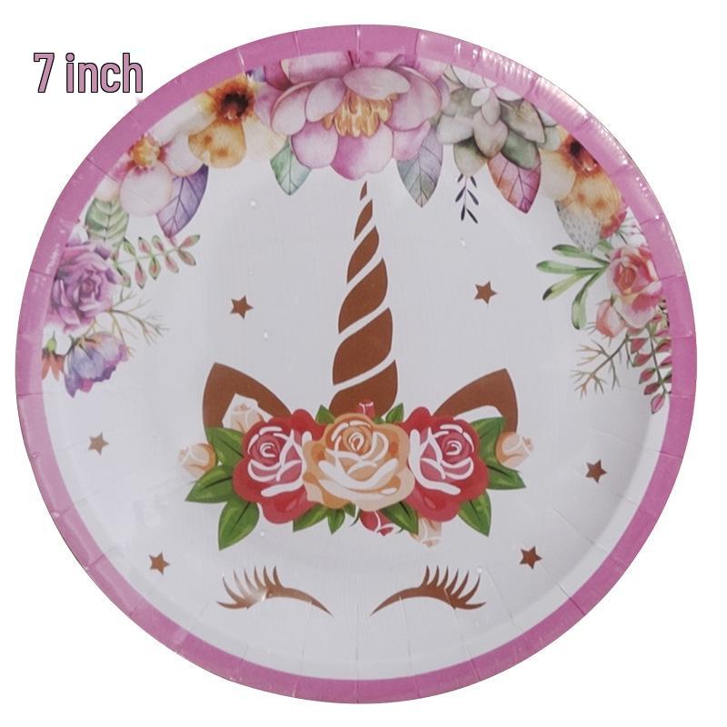 

Набір для вечірки з єдинорогами: Рожеві паперові тарілки, серветки, столові прибори та скатертина для дитячого дня народження.