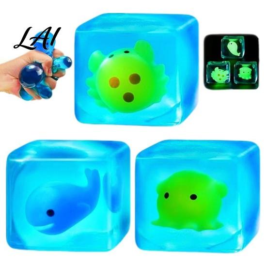 Portable Anxiety Relief Toy Glow-in-the-Dark Stress Cube Toy Squeeze Sensory Clear with Luminous Sea Animal Inside