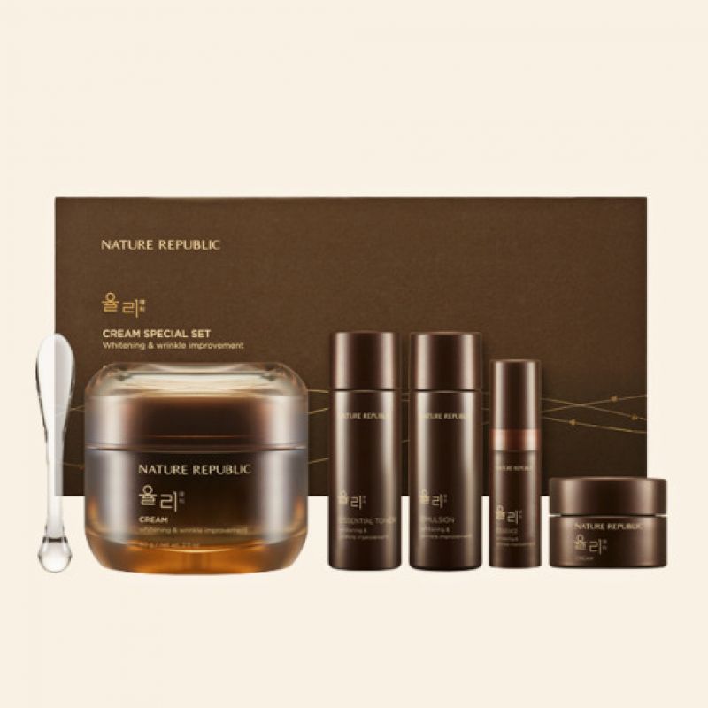 

[Nature Republic] Специальный набор кремов Юли