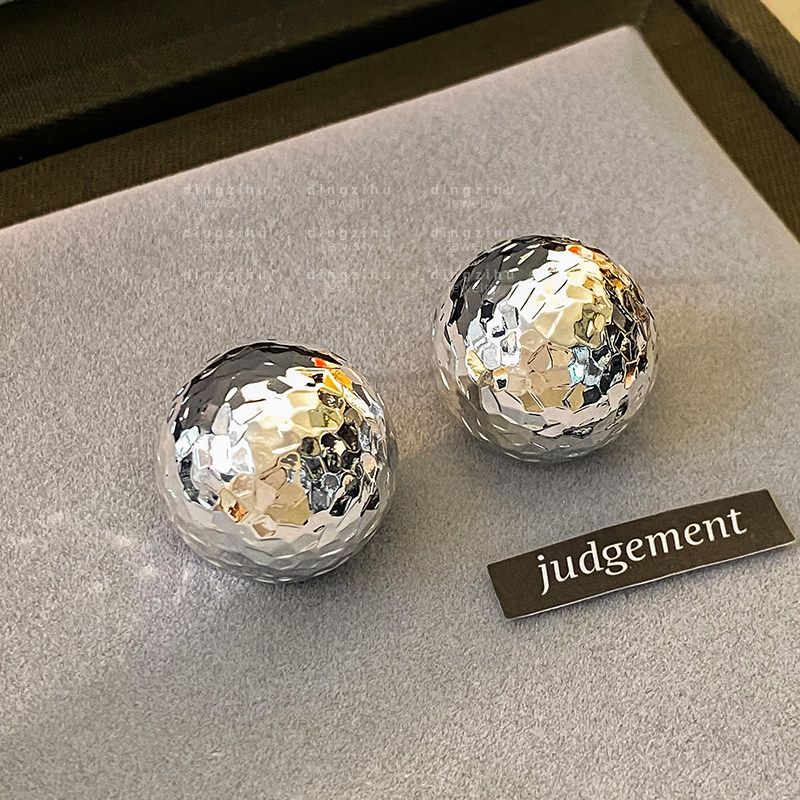 Gold Mush Ice Flash Semisphere Earrings Female Accessible Luxury Fancy Elegant Earrings Fashion Retro Heavy Industry Golden Earrings