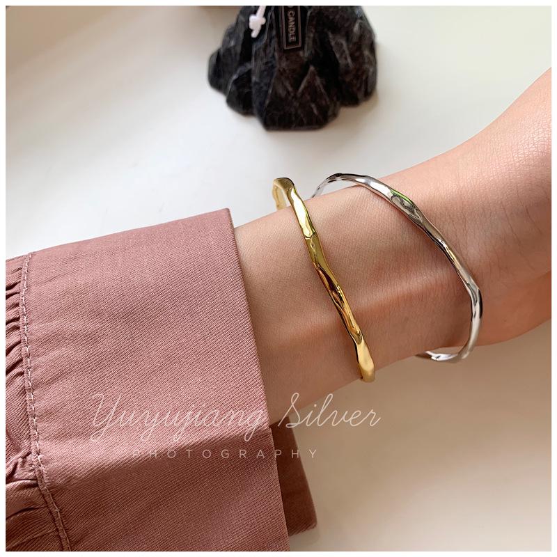 Minimalist Korean Style Silver-Plated Irregular Textured Open Bangle for Women – Light Luxury Plain Design