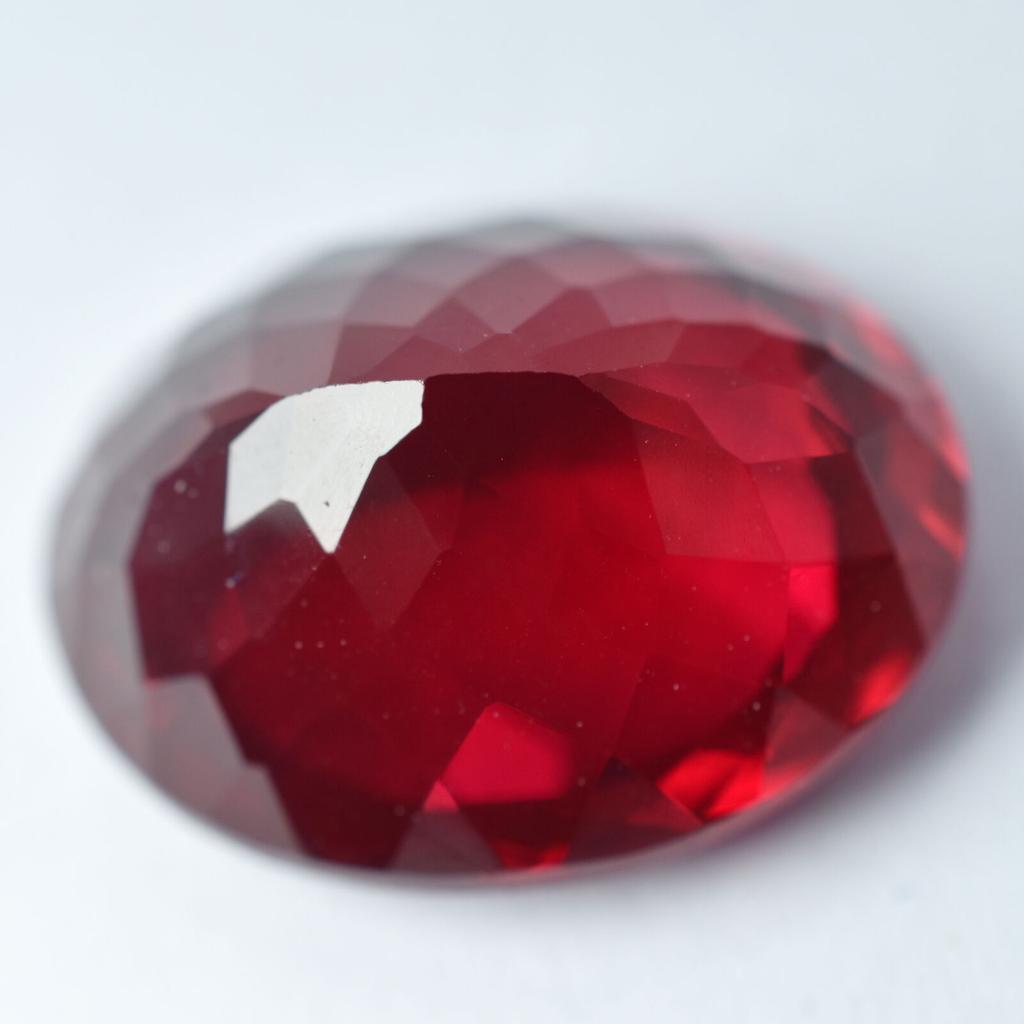 Natural Red Ruby Loose Gemstone Oval Shape 17.85 Ct Bloody for Jewelry Making and Gem Collections