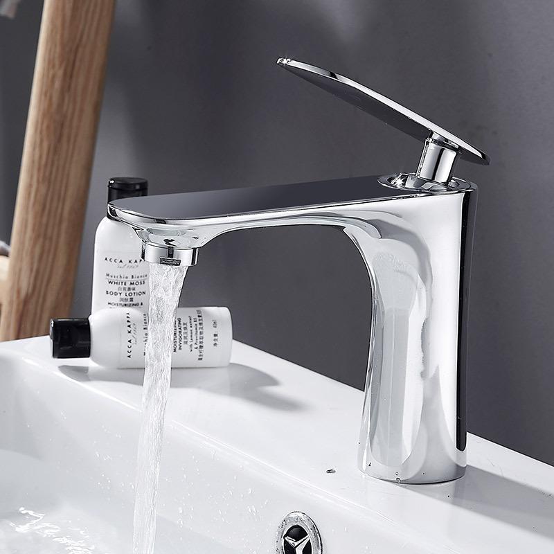 Brass Black Bathroom Basin Faucet Cold And Hot Mixer Water Tap Deck Mounted Single Handle Sink Faucet Crane Bathroom Tap