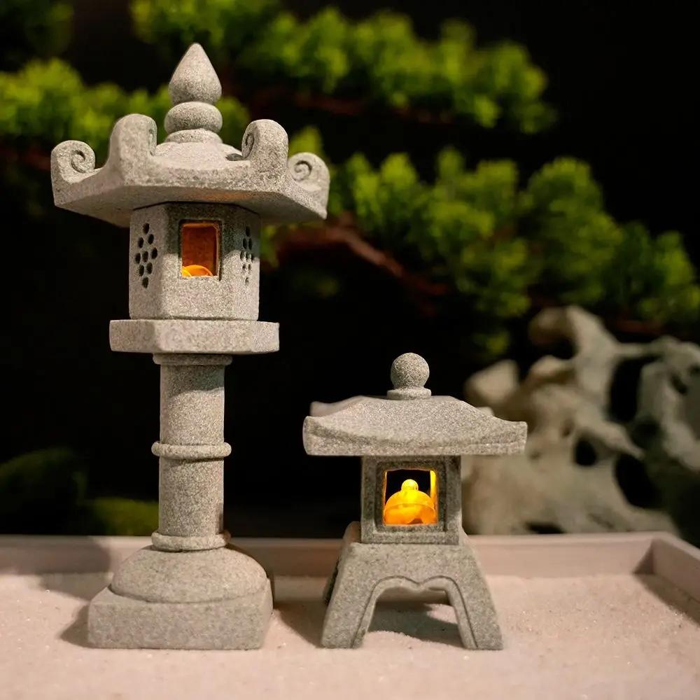 Neue Mini-Pagodenlaterne Licht Gartenstatue Dekorativer Sandstein Mikrolandschaftslampe Zen-Hof Miniatur-Bonsai