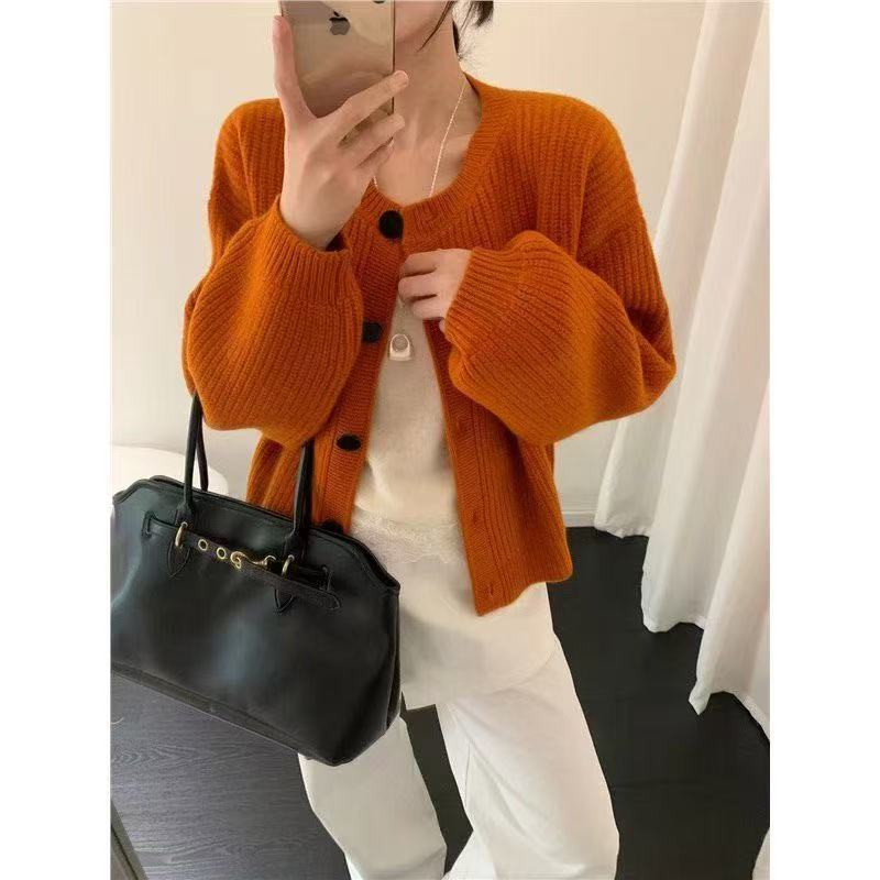 Autumn/winter new round neck single-breasted long-sleeve simple casual knit cardigan, lazy style sweater, thick jacket for women