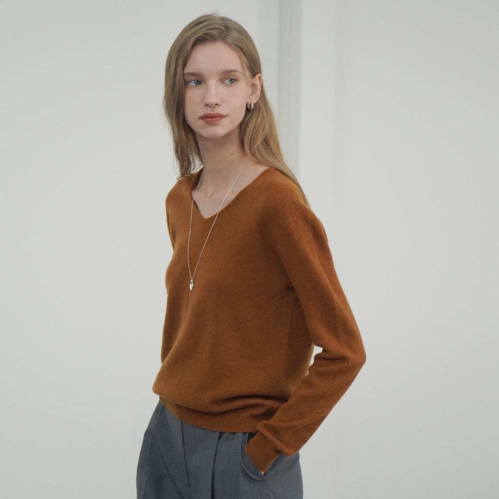 Hiikeu Whole Garment V-Knit_Camel