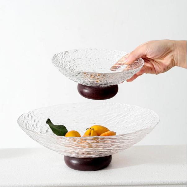 Luxury Glass Fruit Bowl for Coffee Table: High-End Reception Tray for Snacks, Nuts, and Dried Fruits.
