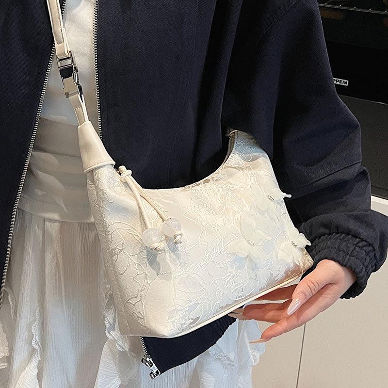 Spring New National Style Light Luxury Embroidery Three-dimensional Butterfly Handbag Women's Versatile Fashion New Chinese Messenger Bag