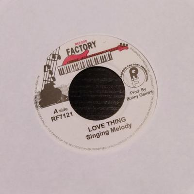7inch Record SINGING MELODY - Love Thing RF7121 Record Factory Jamaica Reggae, Ska & Dub Used
