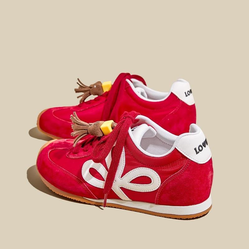 Summer New Invisible Inner Height Increase 6 Women's Versatile Casual Sports Shoes Soft Sole Color Matching Casual