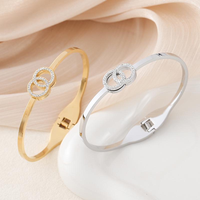 Bracelet en Acier Titane avec Strass Creux Style Européen Américain - Accessoires en Acier Inoxydable Inaltérables