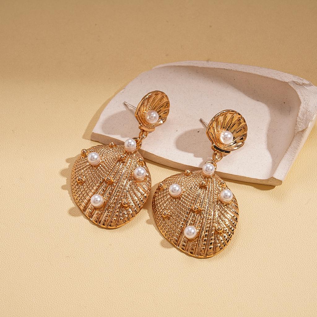 Metal imitation pearl shell silver needle earrings seaside vacation style fashion earrings feeling earrings