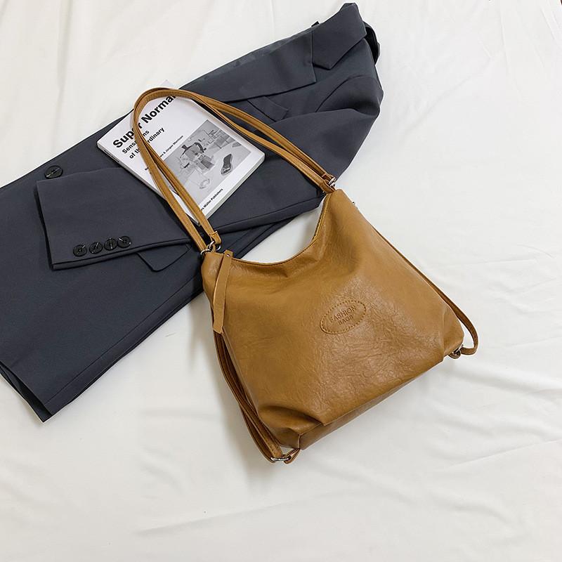 Stylish And Spacious Korean Style Large Capacity Tote Bag For Women In Trendy Colors