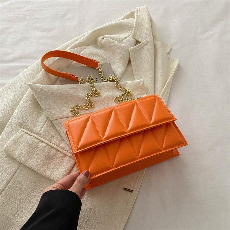 

Solid color simple and fashionable Korean version of foreign style small bag chain underarm bag 2025 spring new versatile ins small square bag помаранчевий