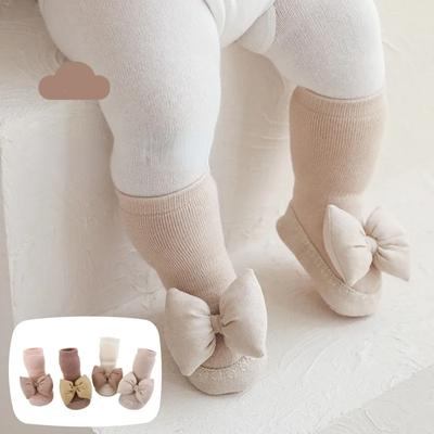 1 paar Neugeborenen Socke Schuhe Koreanische Mode Bowknot Nicht-slip Boden Kalb Socke Schuhe für Baby Mädchen Herbst Winter baumwolle Erste Wanderer
