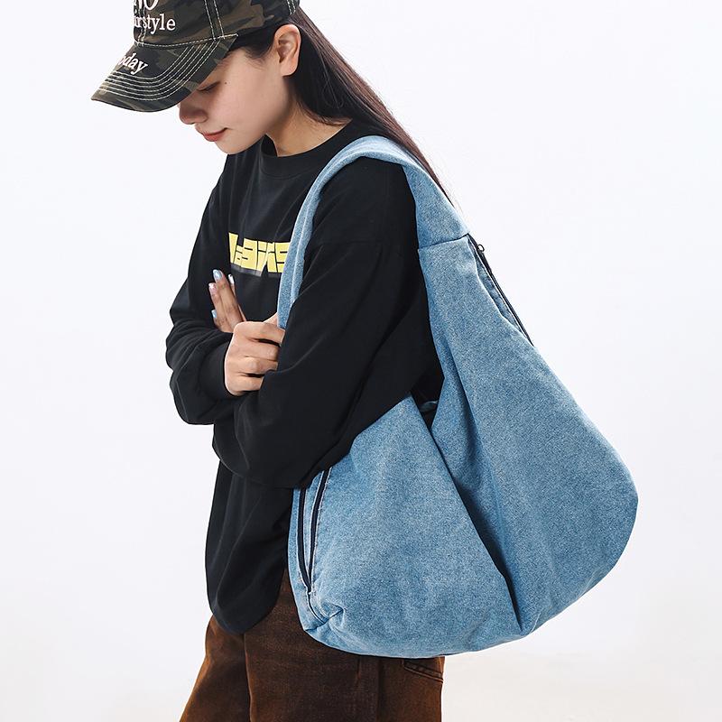 

Casual Denim women handbag Large Capacity Shoulder Bags Designer Female hobos Bag Korean fashi lady big totes bolsas blue светло-синий