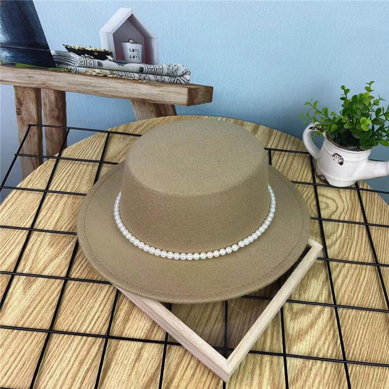Hat Women's New Pearl Chain Flat Top Woolen Hat Elegant Casual European, American British Flat Edge Retro Hat