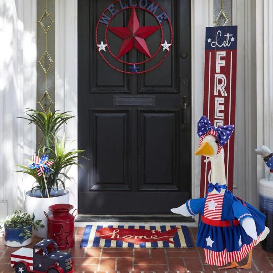 1 sada Oblečení pro zahradní husu ke Dni nezávislosti 4. července Festival Vlastenecká venkovní zahradní párty Dekorace sochy husy Oblečení pro převlečení