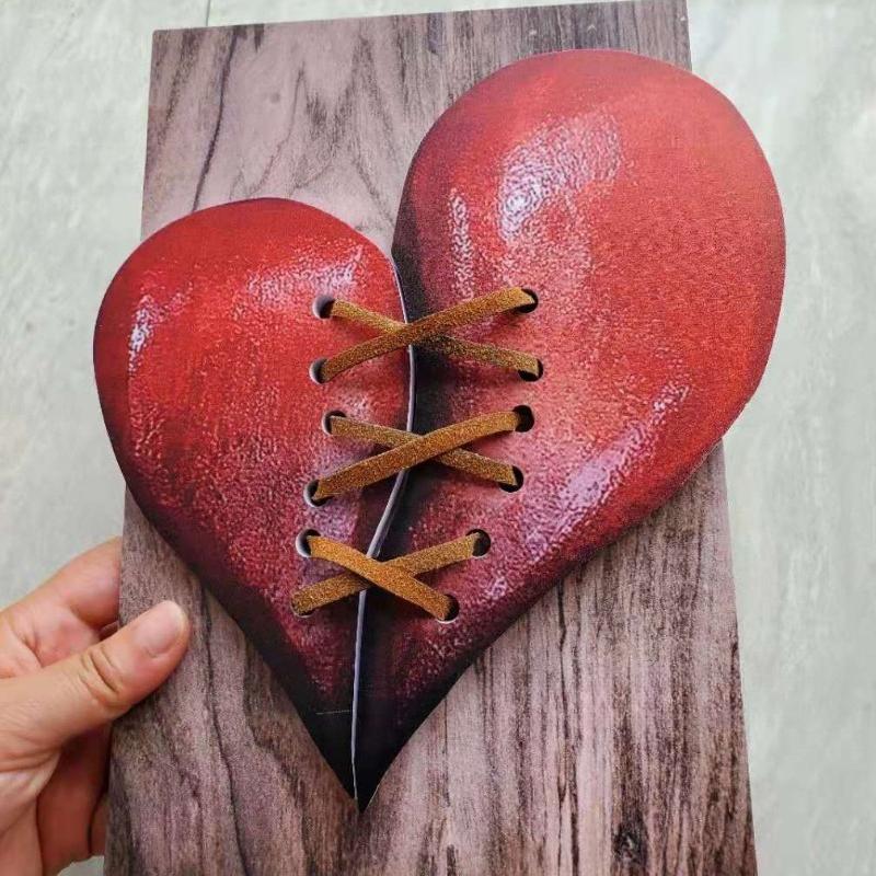 Dekoration für die Wand mit gebrochenem Herzen - Holz-genähtes Herz-Ornament für die Heimdekoration, Dekostück mit Vintage-Liebesthema für die Wandkunst