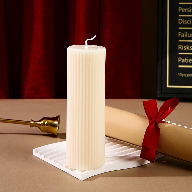 White Cylindrical Aromatherapy Soy Candle - Creative Ornament for Holiday Atmosphere
