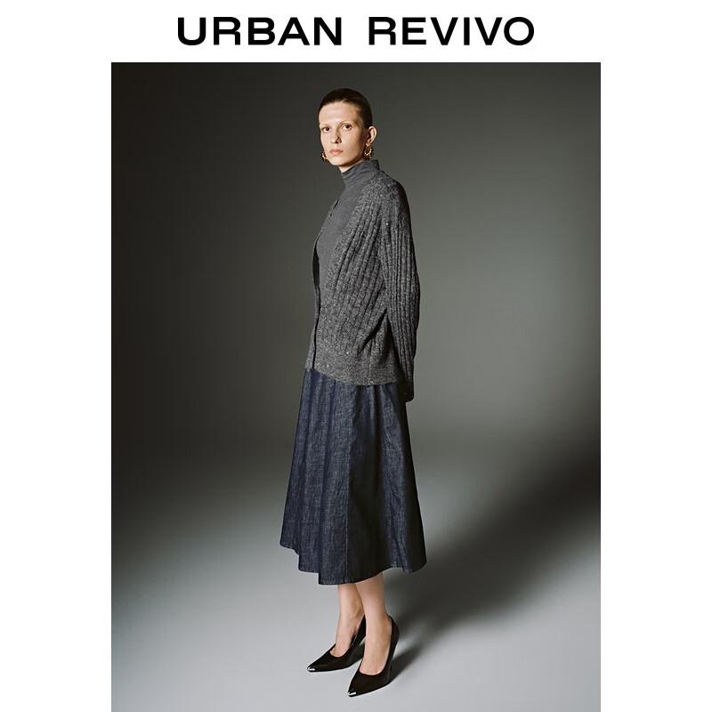 

UR Women s Distressed Sequin V-Neck Knit Cardigan L