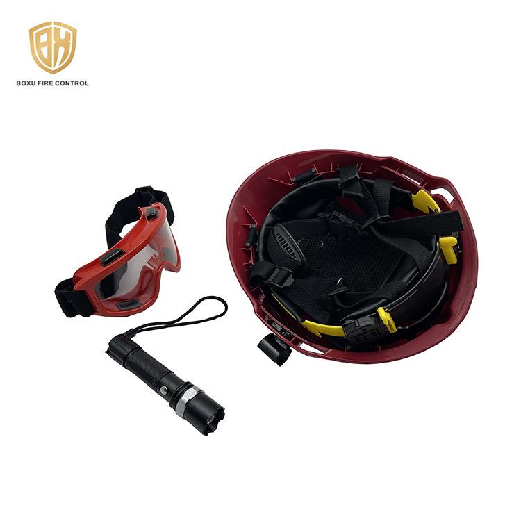 Flammhemmender Feuerwehrhelm mit Taschenlampe und Schutzbrille