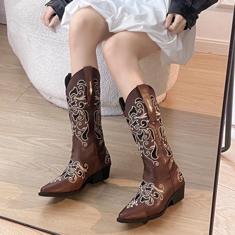 Fashion Autumn New Embroidered Single Boots Fashion Pointed Toe Sleeve Waterproof Non-slip Square Heel Mid-leg Boots