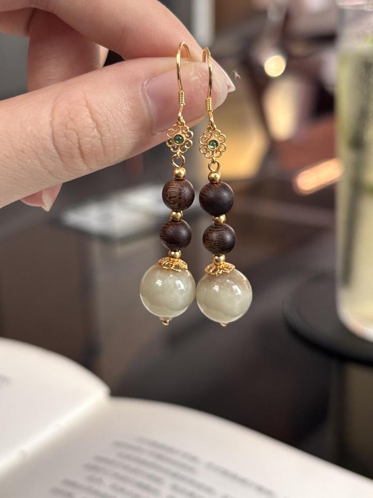 Natural Kynam Agarwood Earrings and Ear Pendants, Suitable for Live Stream Room.