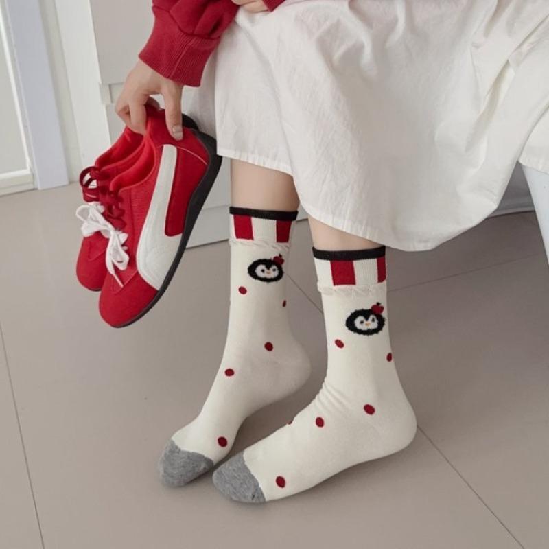 Cartoon, Trendy and Cute Penguin Socks, Mid-calf Women's Socks, Pure Cotton Boneless Autumn and Winter Pile-up Long Socks