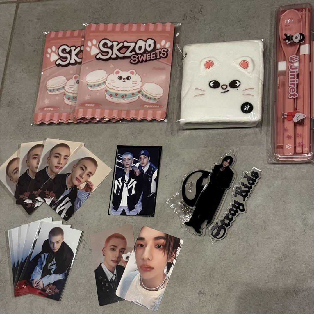 

[USED] StrayKids skzoo Hyunjin Finger Puppet Set
