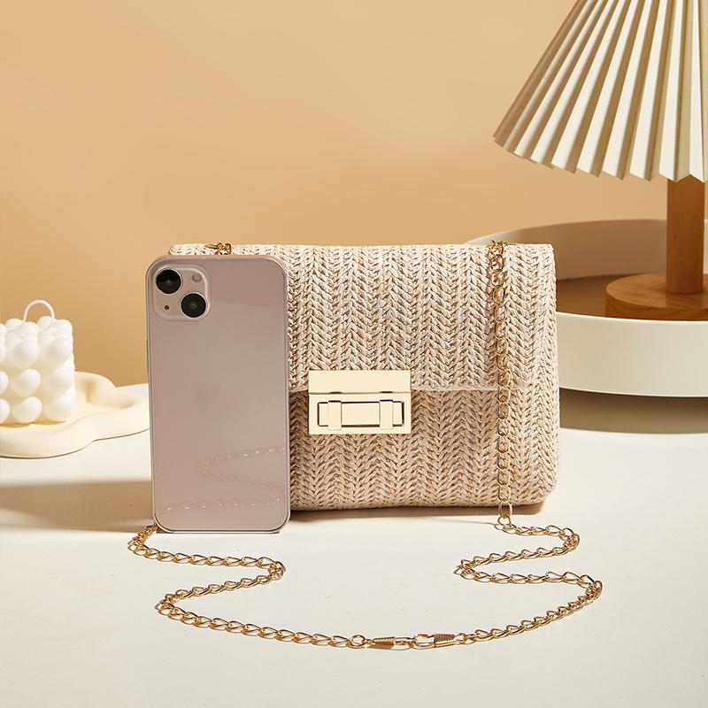 Crossbody Bag for Women Chain Strap Summer Beach Straw Flap Handbag Stylish Accessory Shoulder Bag for Day-to-Night Outfits