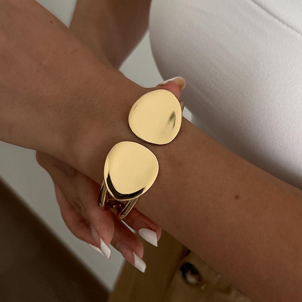 Ingemark 4 Styles Creative Trendy Imitation Pearls Chunky Spring Bangle Women Hip Hop Heavy Metal Open Wide Cuff Bangle Jewelry