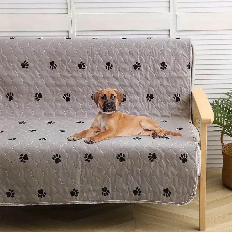 Washable Quilted Pet Pee Pads - Absorbent, Non-slip Sleeping Mats for Dogs & Cats.