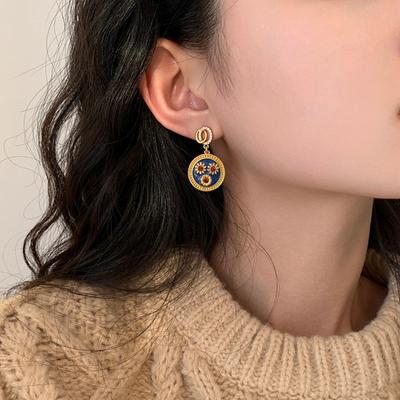 Ohrstecker im Retro-Ölgemäldestil aus Hongkong für Damen, leichter Luxus, hoher Sinn, exquisit, smart, modisch, temperamentvoll, vielseitige Ohrringe