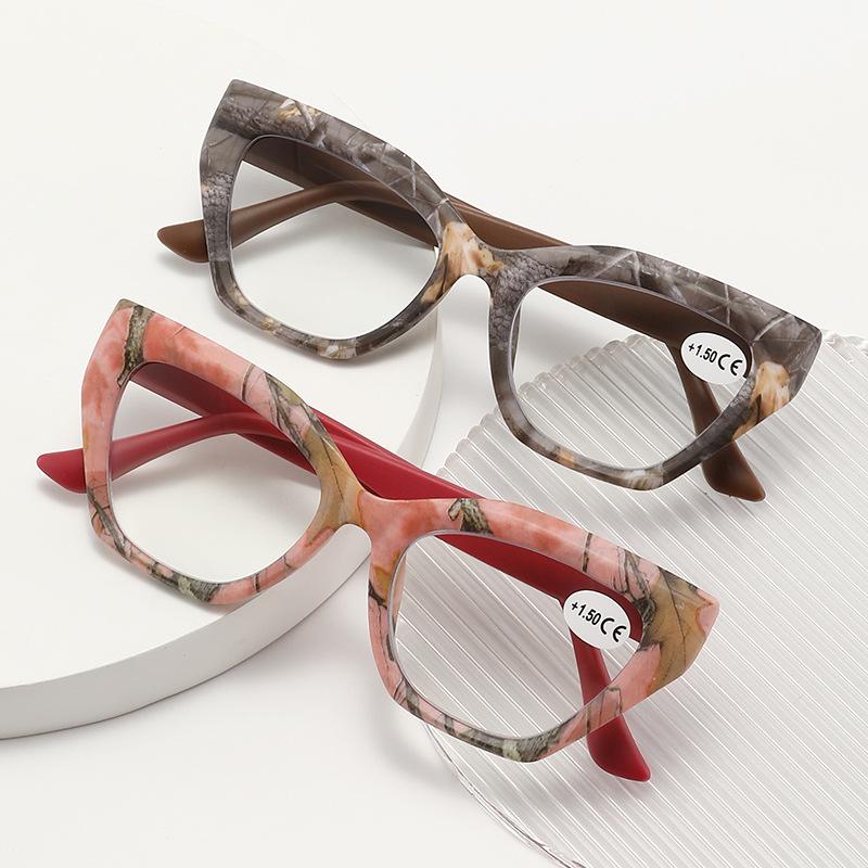 Cat-eye Unisex Color-block Reading Glasses with Large Frame
