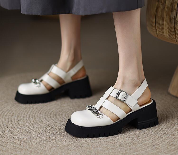 

Leather bag head Roman sandals retro ins summer 2025 new fashion muffin thick sole lightweight hollow shoes 39