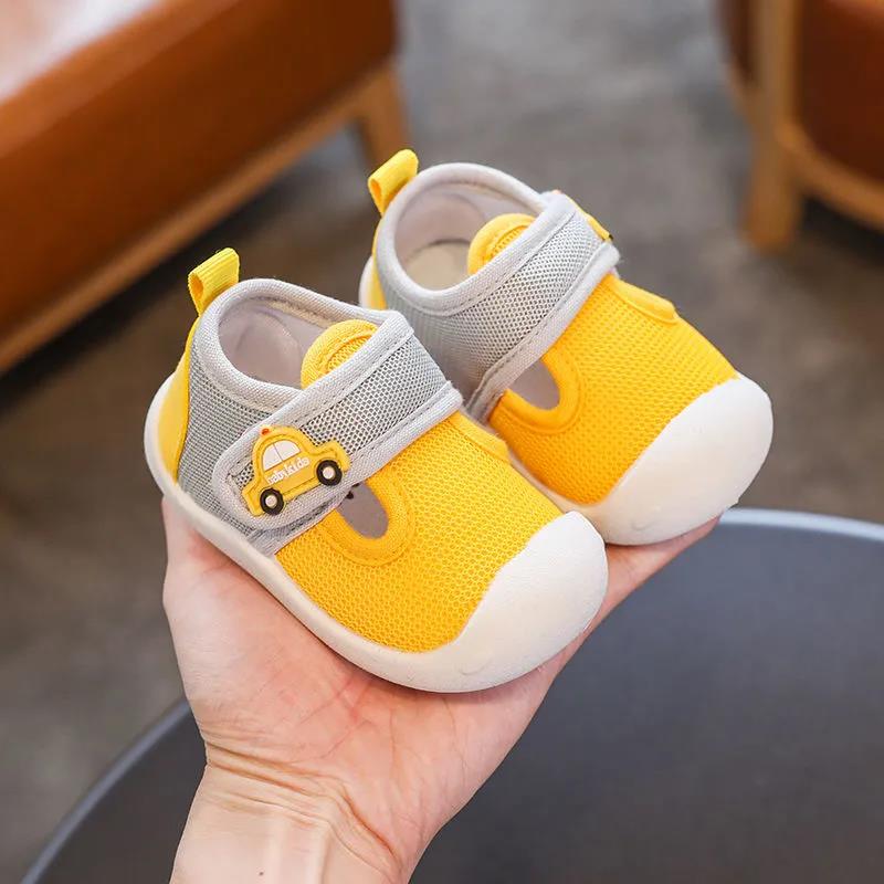Letní boty pro miminka s měkkou podrážkou, dětské chodící boty s kresleným motivem, lehké boty, dětské protiskluzové a nárazuvzdorné ploché boty