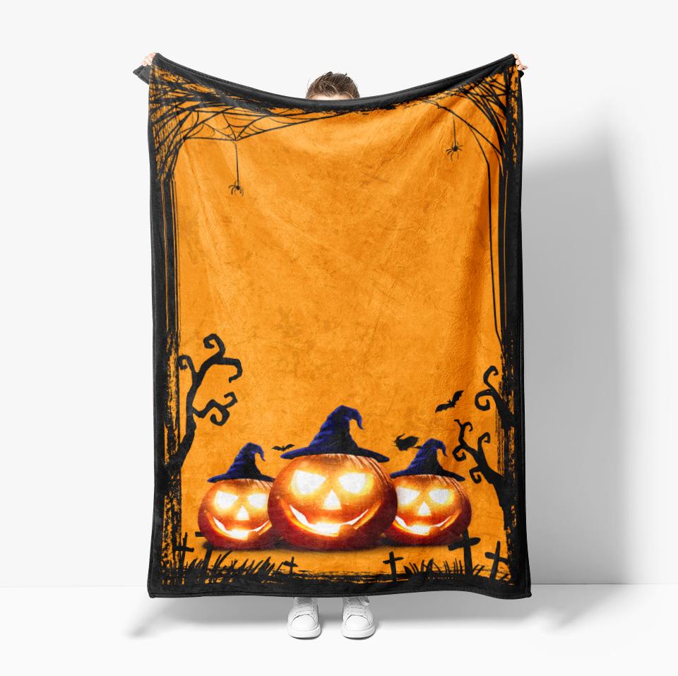 Halloween theme Custom Print soft Thin Blanket Flannel Decoration Suitable for sofas bedrooms airconditioned rooms Gifts
