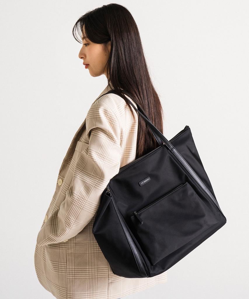 Lemine Big Nylon Shoulder Bag