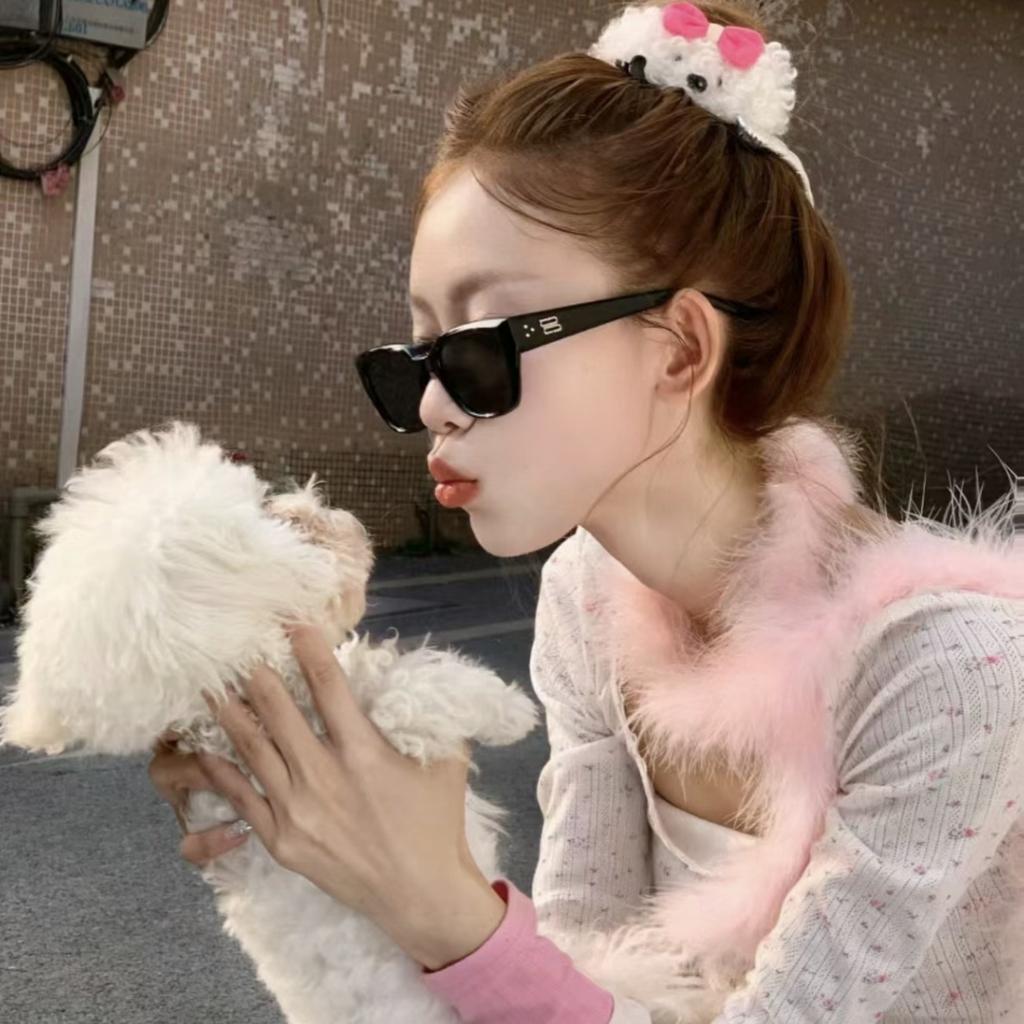 Korean Style Square Sunglasses Women Summer Fashion Trendy UV Protection Sun Glasses for Men and Women