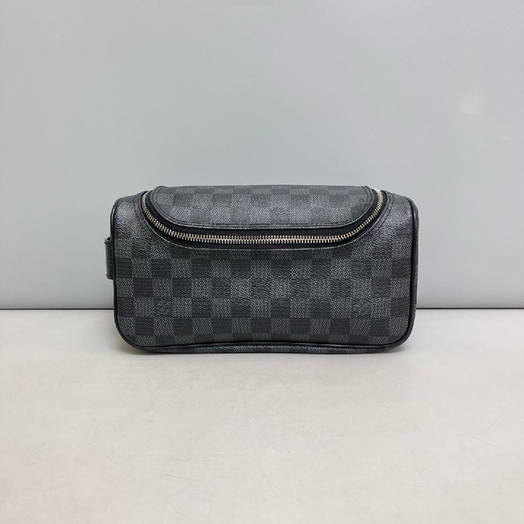 [Pre-Owned] Checkered Canvas Toiletry Bag - Excellent #1NM5MUF ONE SIZE