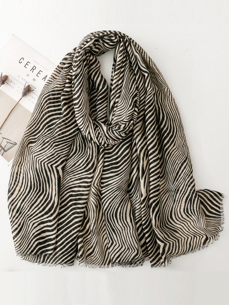 Elegant Women Silk Scarf Wrap Shawls Vintage Striped Print Sunscreen Bandanas Hijab Mujer Boho Scarve Pareo Casual Fashion New