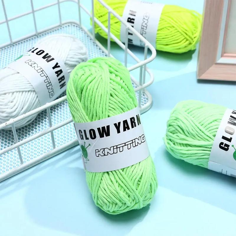 50g Neuartiges Funktionsgarn Leuchtet im Dunkeln Leuchtgarn Handstricken Teppich Pullover Mütze Wolle Leuchtgarn Nähzubehör