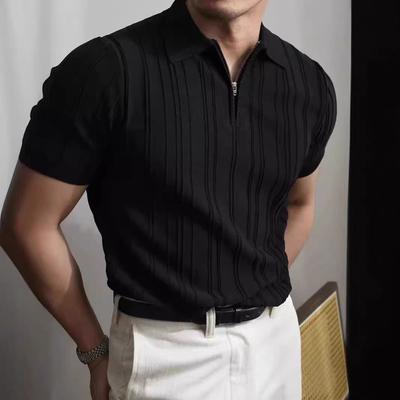 2025 Estate Nuova Polo da Uomo a Manica Corta con Mezza Zip Colore Unico Vestibilità Slim alla Moda Versatile Senza Ferro da Stiro Colletto a Punta Maglia