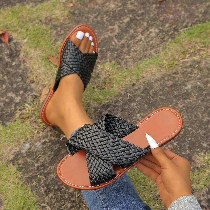 5 Summer new round head crossed flat-bottomed slippers women's large size simple woven beach cool slippers batch