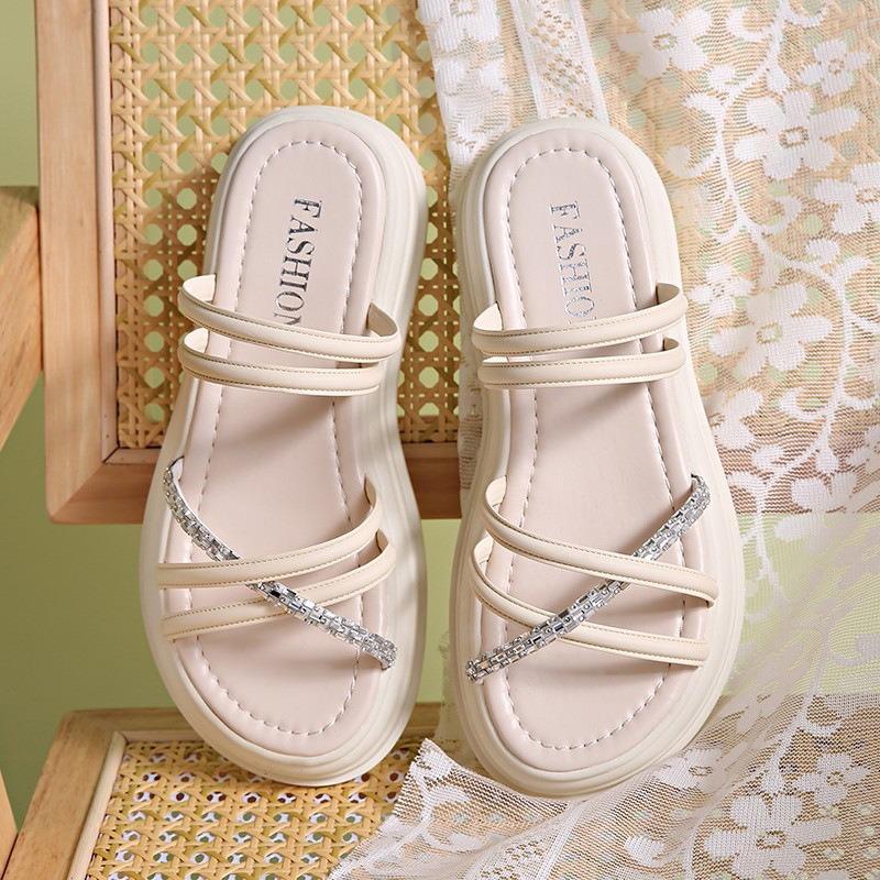 Thick-soled cool slippers, versatile with skirts, two sandals, summer new small one-word drag