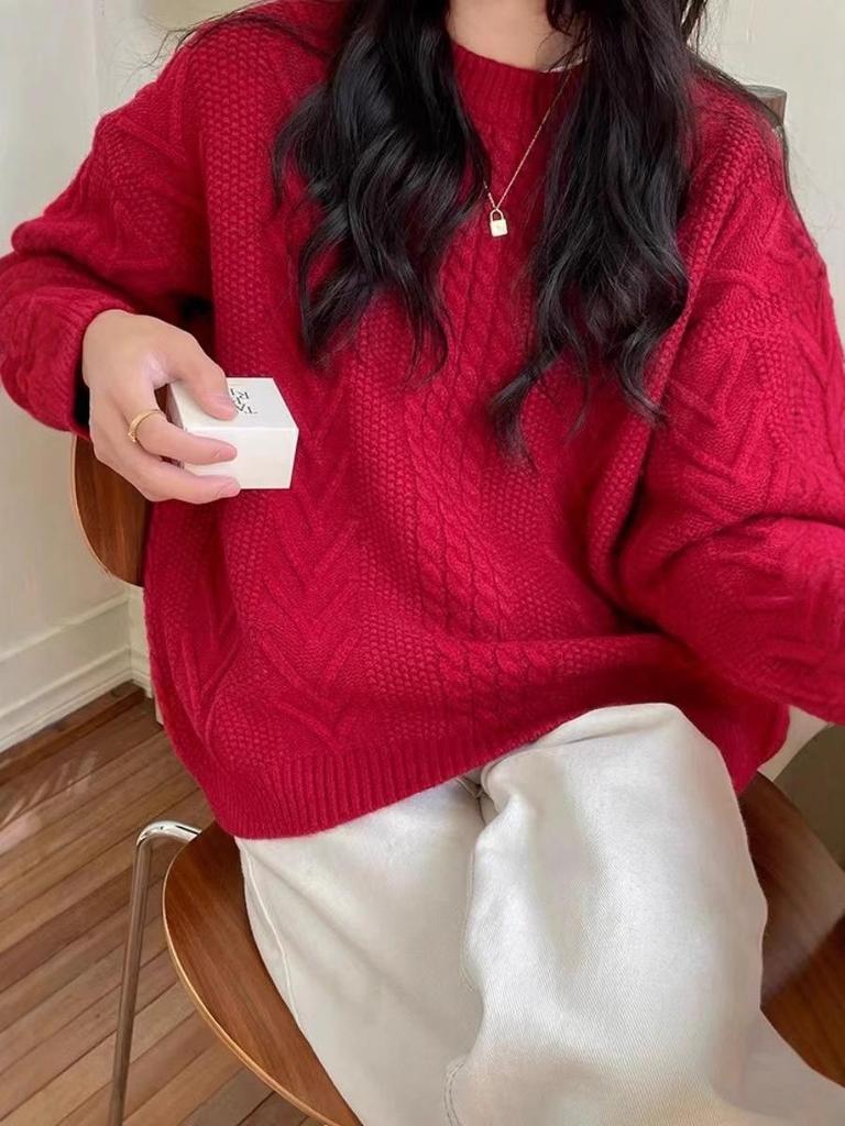 2024 Zodiac Year Women's Red Wool Cable Knit Slimming Pullover Sweater