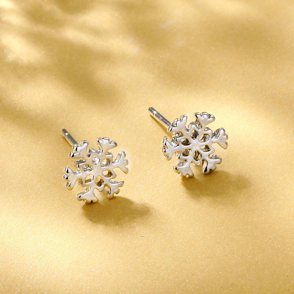 Stud Snowflake Fashionable Earrings With Unique Metal Design Perfect Holiday Jewelry